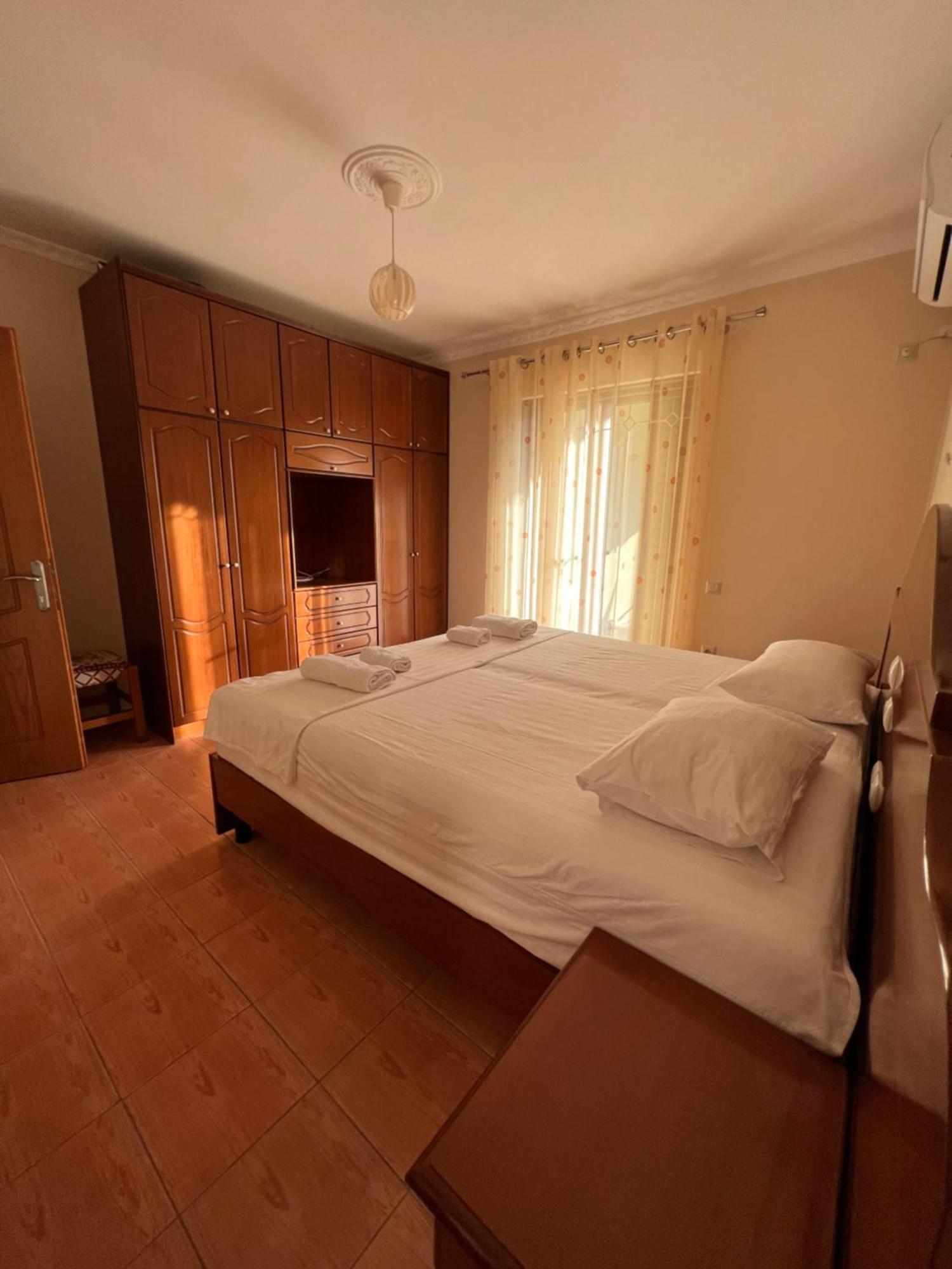 Villa Mirjan Sarandë Exteriör bild