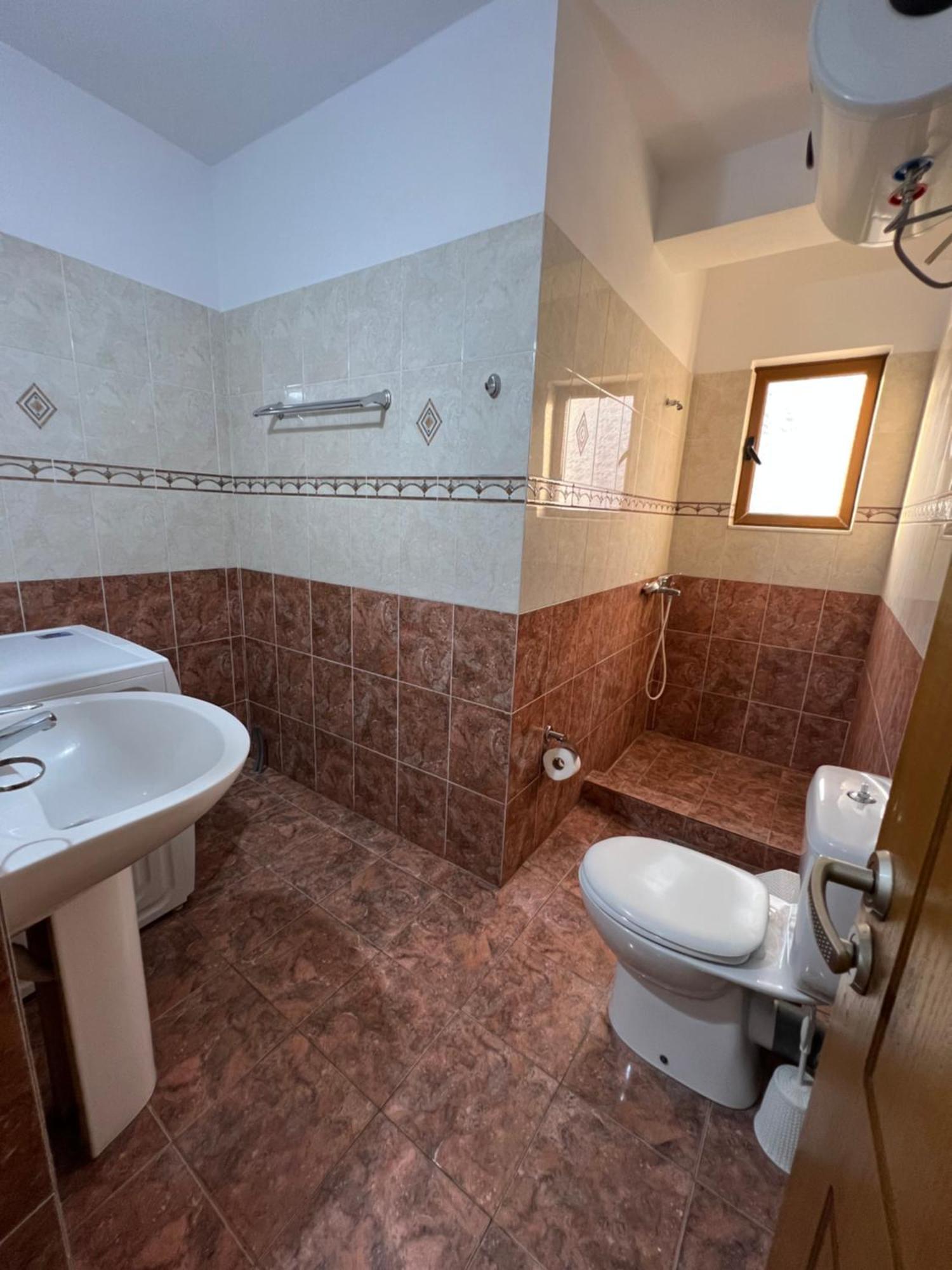 Villa Mirjan Sarandë Exteriör bild