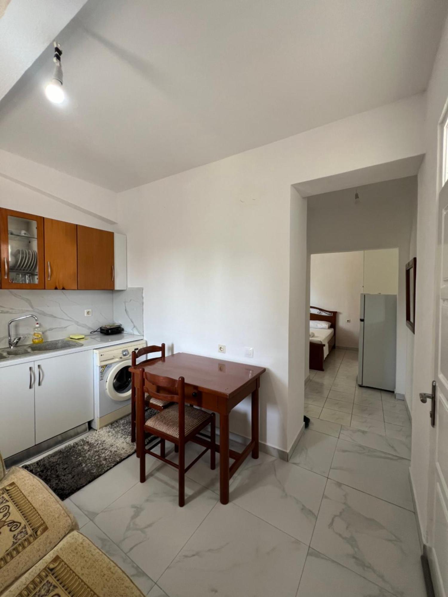 Villa Mirjan Sarandë Exteriör bild