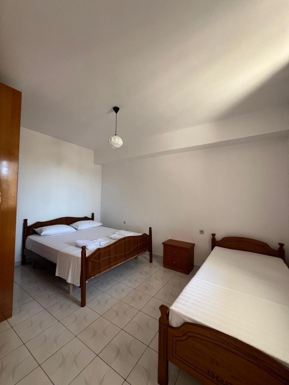 Villa Mirjan Sarandë Exteriör bild