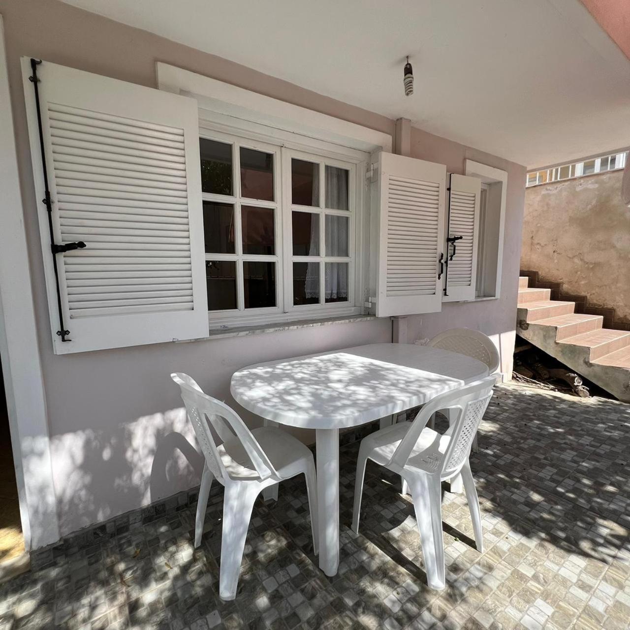 Villa Mirjan Sarandë Exteriör bild
