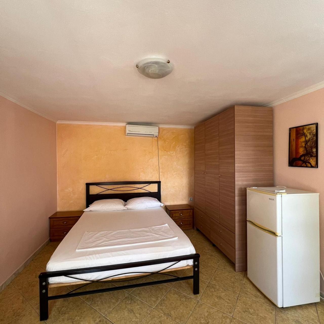 Villa Mirjan Sarandë Exteriör bild