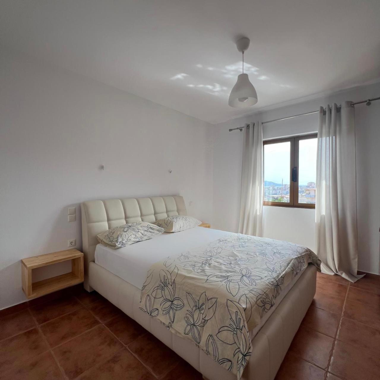Villa Mirjan Sarandë Exteriör bild