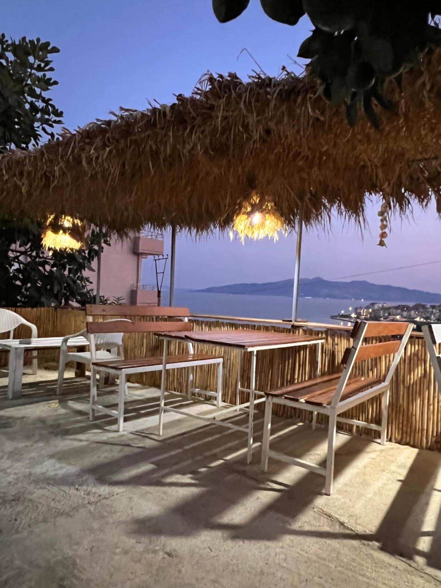 Villa Mirjan Sarandë Exteriör bild